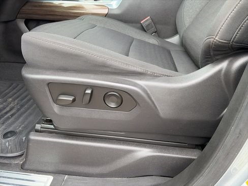 Used 2024 Chevrolet Silverado 3500 LT w/ Convenience Package image 19