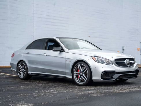 Used 2014 Mercedes-Benz E 63 AMG S-Model image 8
