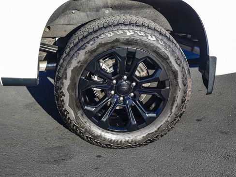 Used 2024 Chevrolet Silverado 1500 LTZ image 9