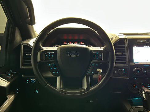 Used 2017 Ford F150 XLT w/ Equipment Group 302A Luxury image 11