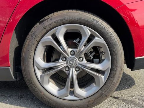 Used 2024 Honda Accord EX image 10