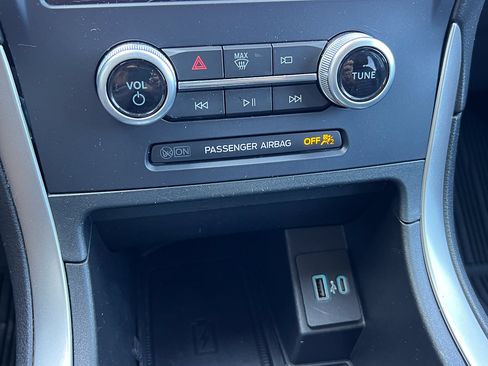 Used 2022 Ford Edge SEL w/ Convenience Package AWD/4WD image 29