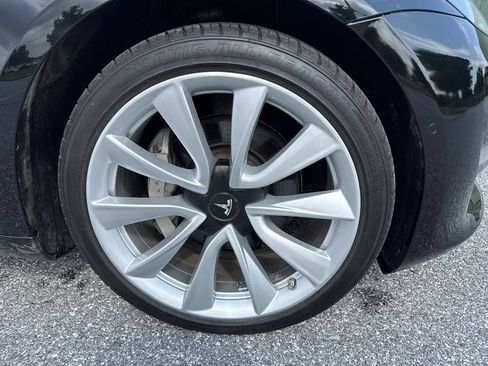 Used 2020 Tesla Model 3 Long Range AWD/4WD image 25