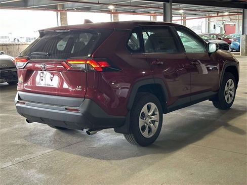 New 2025 Toyota RAV4 LE image 5