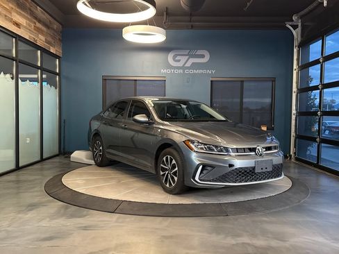 Used 2025 Volkswagen Jetta S FWD image 1