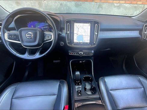 Used 2025 Volvo XC40 B5 Core w/ Protection Package Premier AWD/4WD image 20