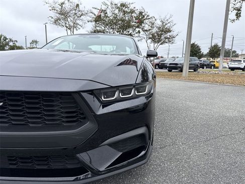 Used 2024 Ford Mustang EcoBoost image 9