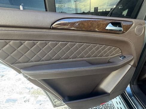 Used 2019 Mercedes-Benz GLS 450 4MATIC image 27