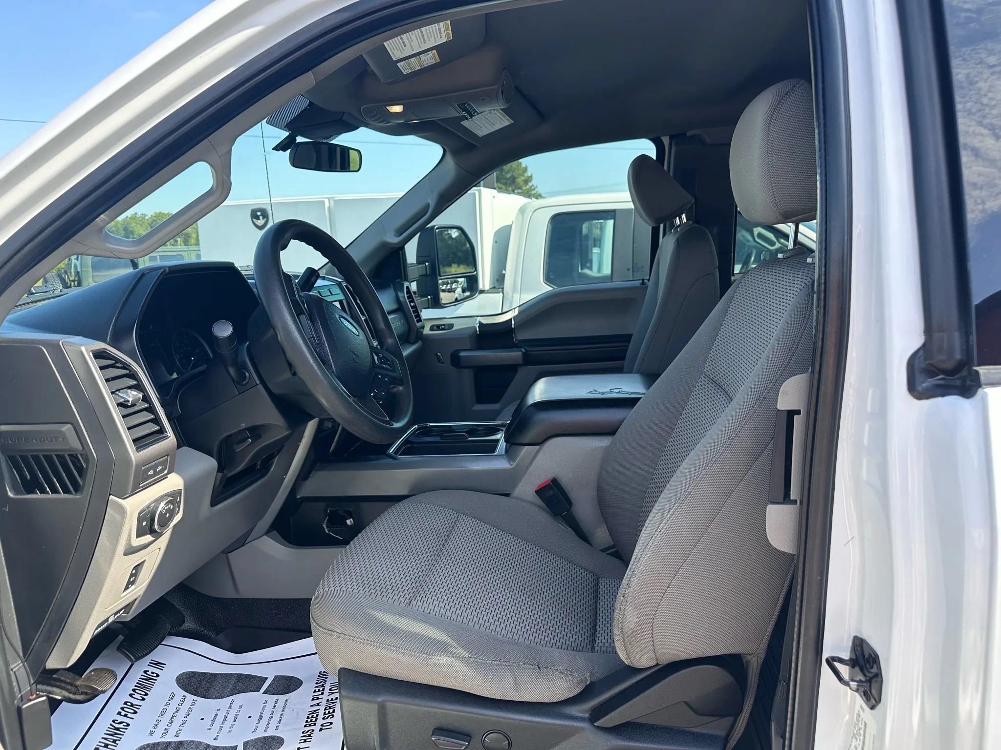 Used 2021 Ford F550 4x4 SuperCab Super Duty w/ XLT Value Package image 5