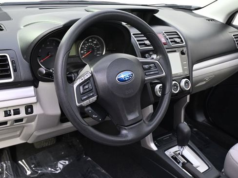 Used 2016 Subaru Forester 2.5i Premium w/ Popular Package #2 AWD/4WD image 9