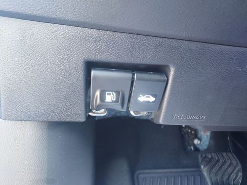 Used 2024 Nissan Kicks S FWD image 25