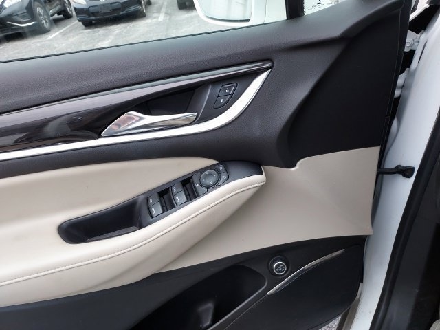 Used 2020 Buick Enclave Essence FWD image 12