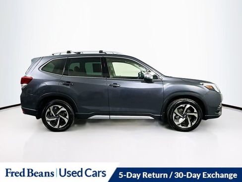 Used 2022 Subaru Forester Touring image 9