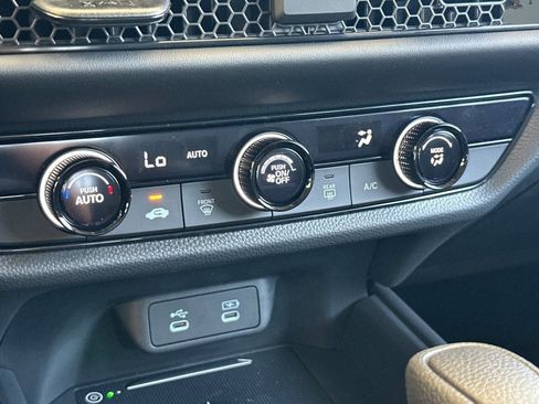 New 2026 Honda HR-V LX image 18