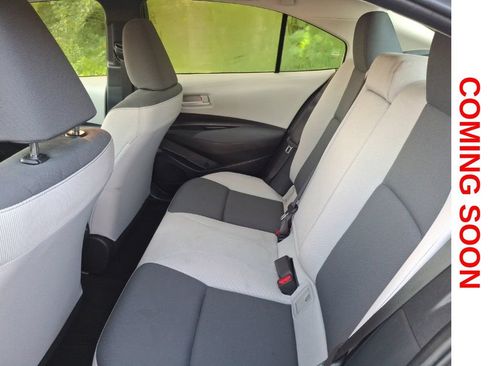 Used 2023 Toyota Corolla LE w/ Carpet Mat Package (TMS) FWD image 10