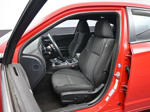 Used 2018 Dodge Charger R/T image 22