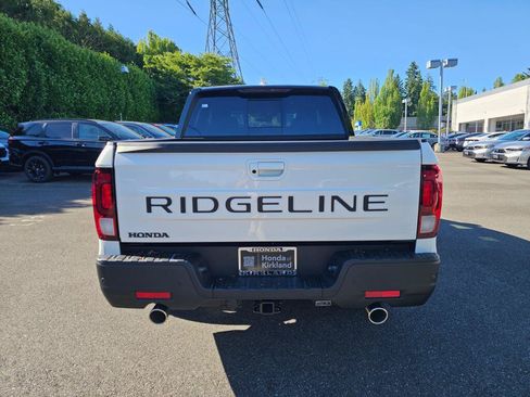 New 2026 Honda Ridgeline Black Edition image 6