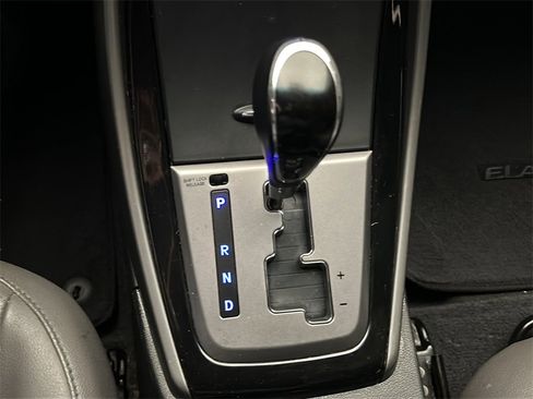 Used 2013 Hyundai Elantra Limited w/ Technology Pkg image 28