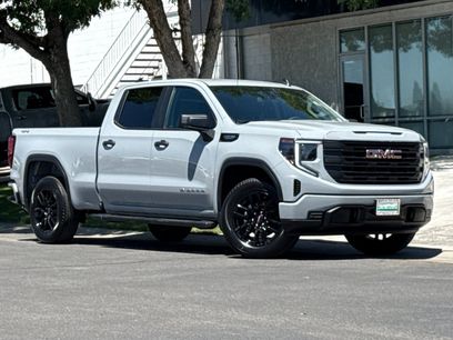 Used 2025 GMC Sierra 1500 Pro w/ Graphite Edition