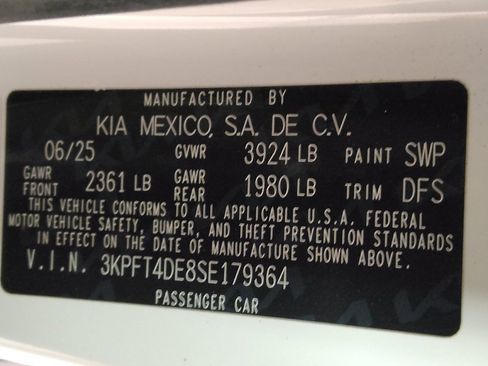 Used 2025 Kia K4 FWD image 33