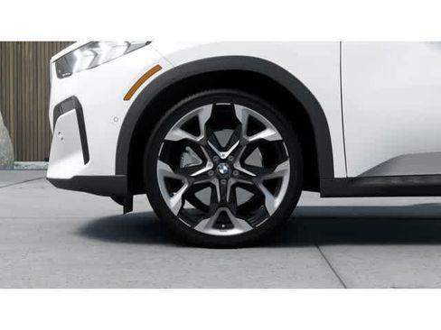 New 2026 BMW X2 xDrive28i w/ Technology Package AWD/4WD image 8