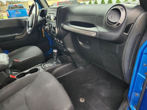 Used 2016 Jeep Wrangler Unlimited Sport w/ Quick Order Package 24S image 32