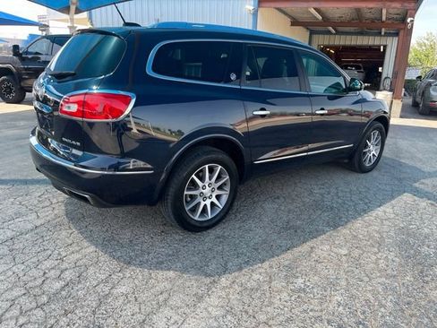 Used 2017 Buick Enclave Leather FWD image 4