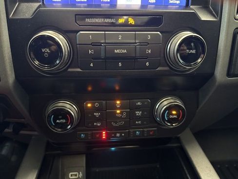 Used 2020 Ford F150 Raptor w/ Equipment Group 802A Luxury image 28