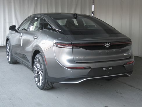 New 2026 Toyota Crown Limited image 7