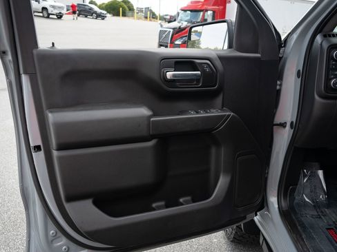 Used 2024 Chevrolet Silverado 1500 Custom Trail Boss AWD/4WD image 16