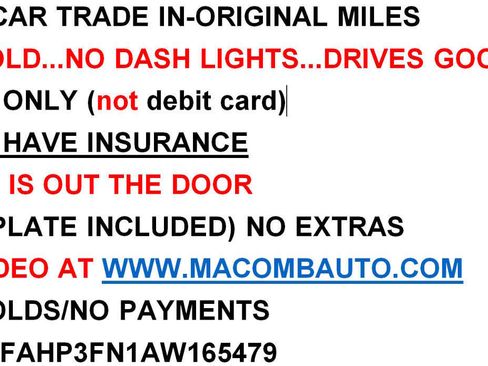 Used 2010 Ford Focus SE FWD image 2
