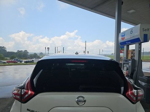 Used 2016 Nissan Murano S w/ Navigation Package FWD image 5