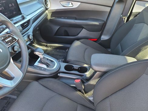 Used 2024 Kia Forte LXS image 7