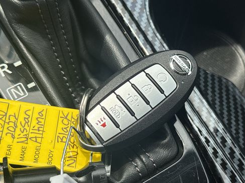 Certified 2022 Nissan Altima 2.5 SV FWD image 35