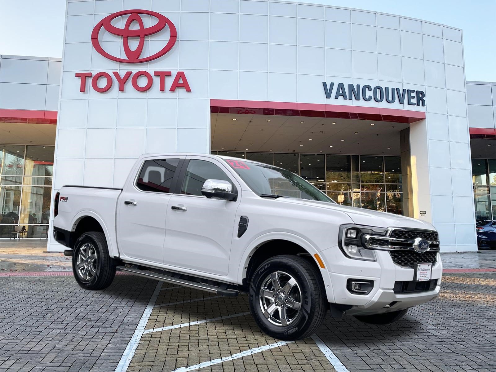 Used 2024 Ford Ranger Lariat w/ FX4 Off-Road Package AWD/4WD image 1