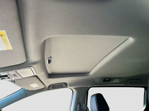 Used 2024 Honda Odyssey EX-L image 21