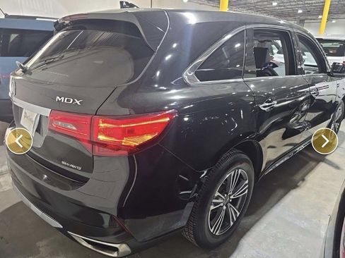 Used 2018 Acura MDX SH-AWD image 3