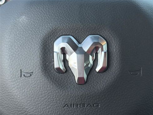 Used 2025 RAM 1500 Big Horn AWD/4WD image 23