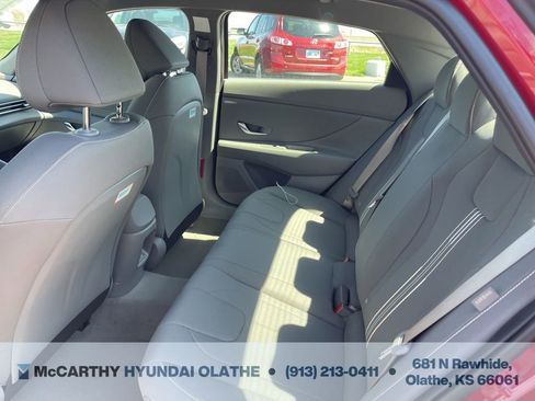 Certified 2025 Hyundai Elantra Sport FWD image 5