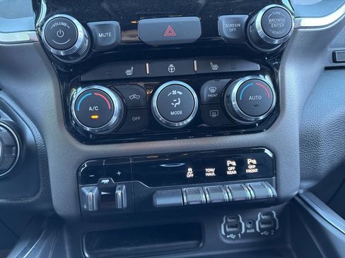 Used 2020 RAM 1500 Big Horn AWD/4WD image 21