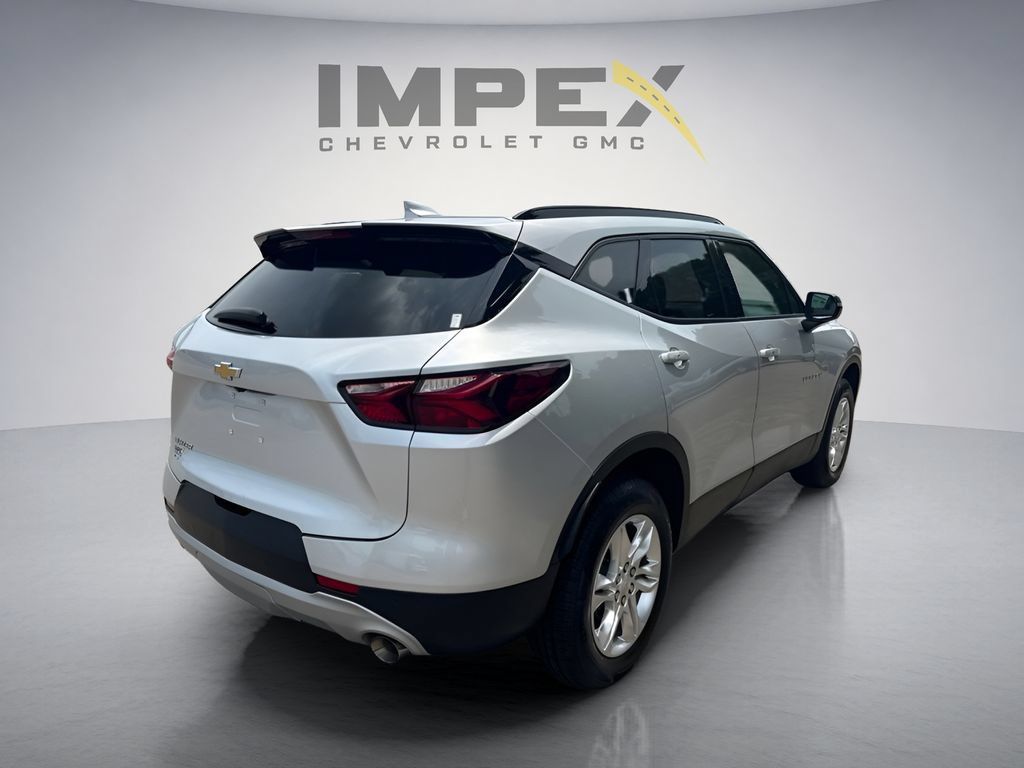 Used 2022 Chevrolet Blazer LT FWD image 5