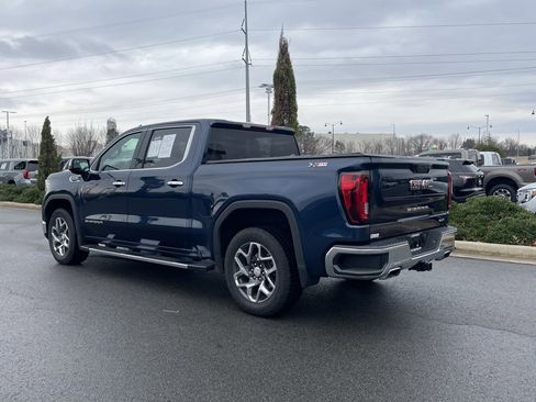 Used 2023 GMC Sierra 1500 SLT w/ SLT Premium Package image 5