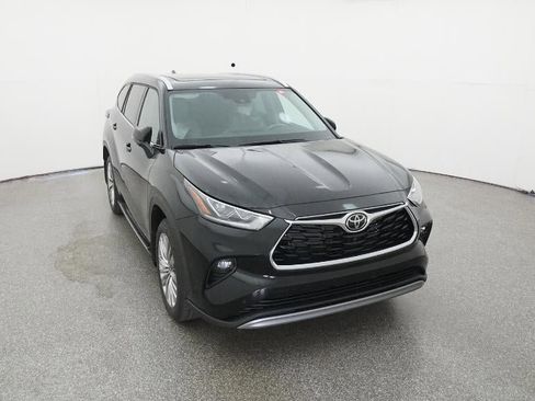 New 2026 Toyota Highlander Platinum image 49