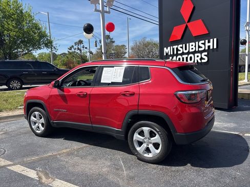 Used 2019 Jeep Compass Latitude w/ Cold Weather Group image 8