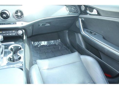 Used 2019 Kia Stinger Premium image 17