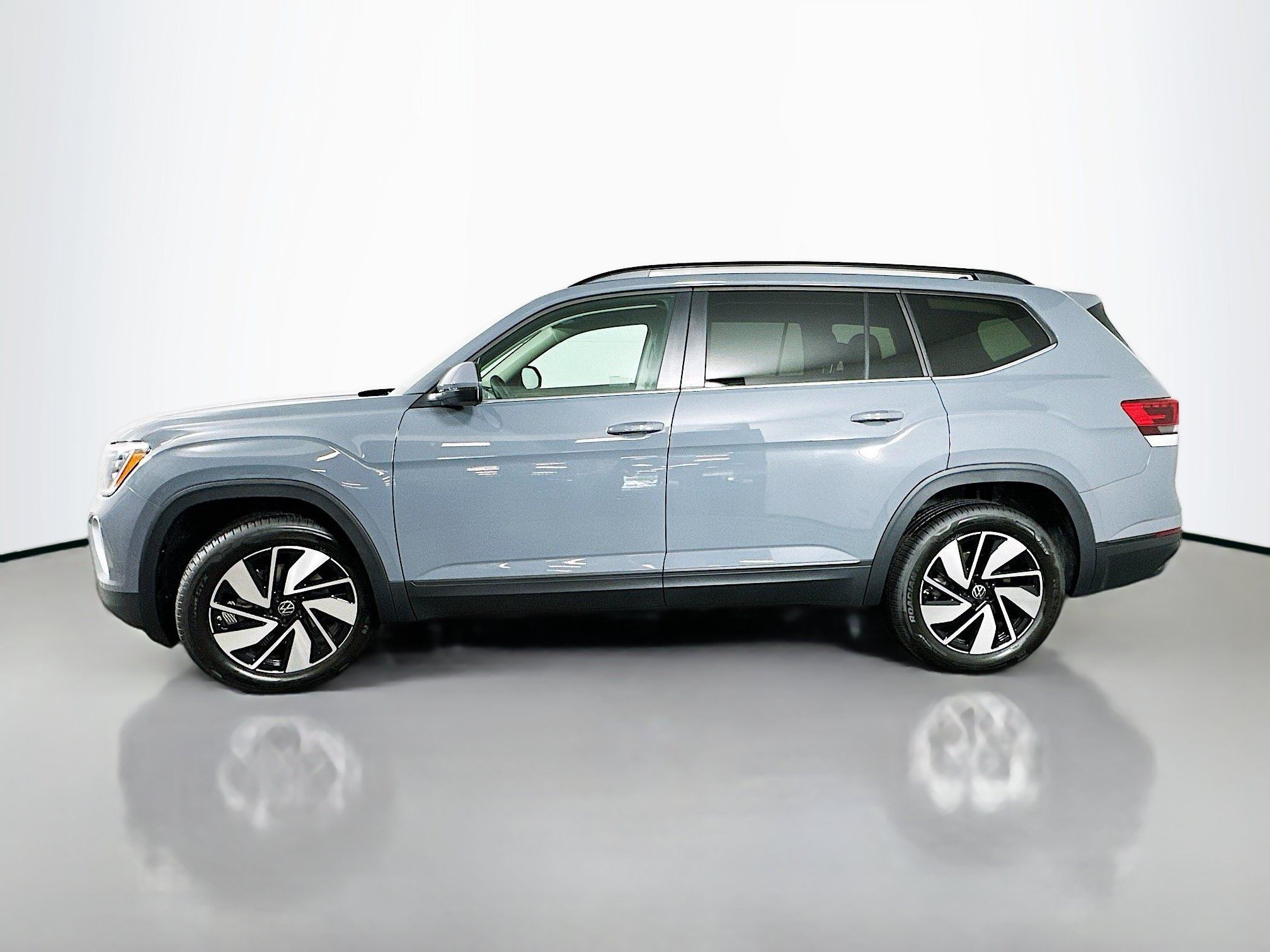 New 2026 Volkswagen Atlas SE AWD/4WD image 4