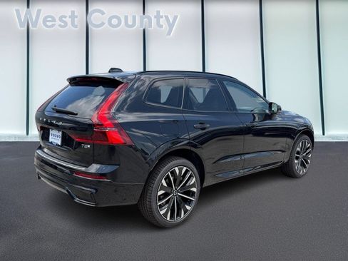 New 2026 Volvo XC60 T8 Ultra w/ Protection Package Premier AWD/4WD image 3