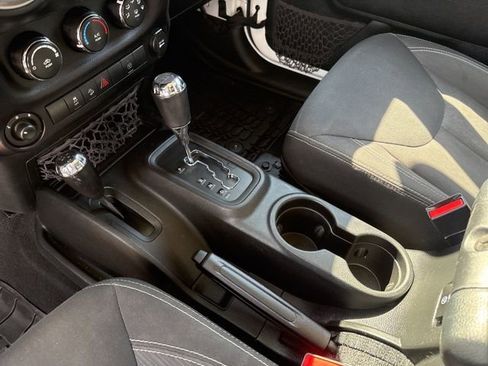 Used 2015 Jeep Wrangler Unlimited Sahara w/ Max Tow Package AWD/4WD image 24