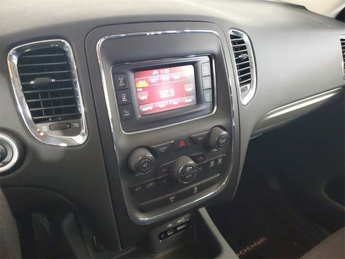 Used 2015 Dodge Durango SXT image 18