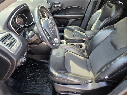 Used 2018 Jeep Compass Latitude w/ Popular Equipment Group image 7